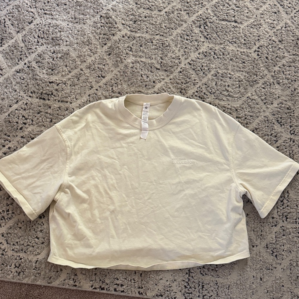 Lululemon Athletica Cream/light yellow T-Shirt